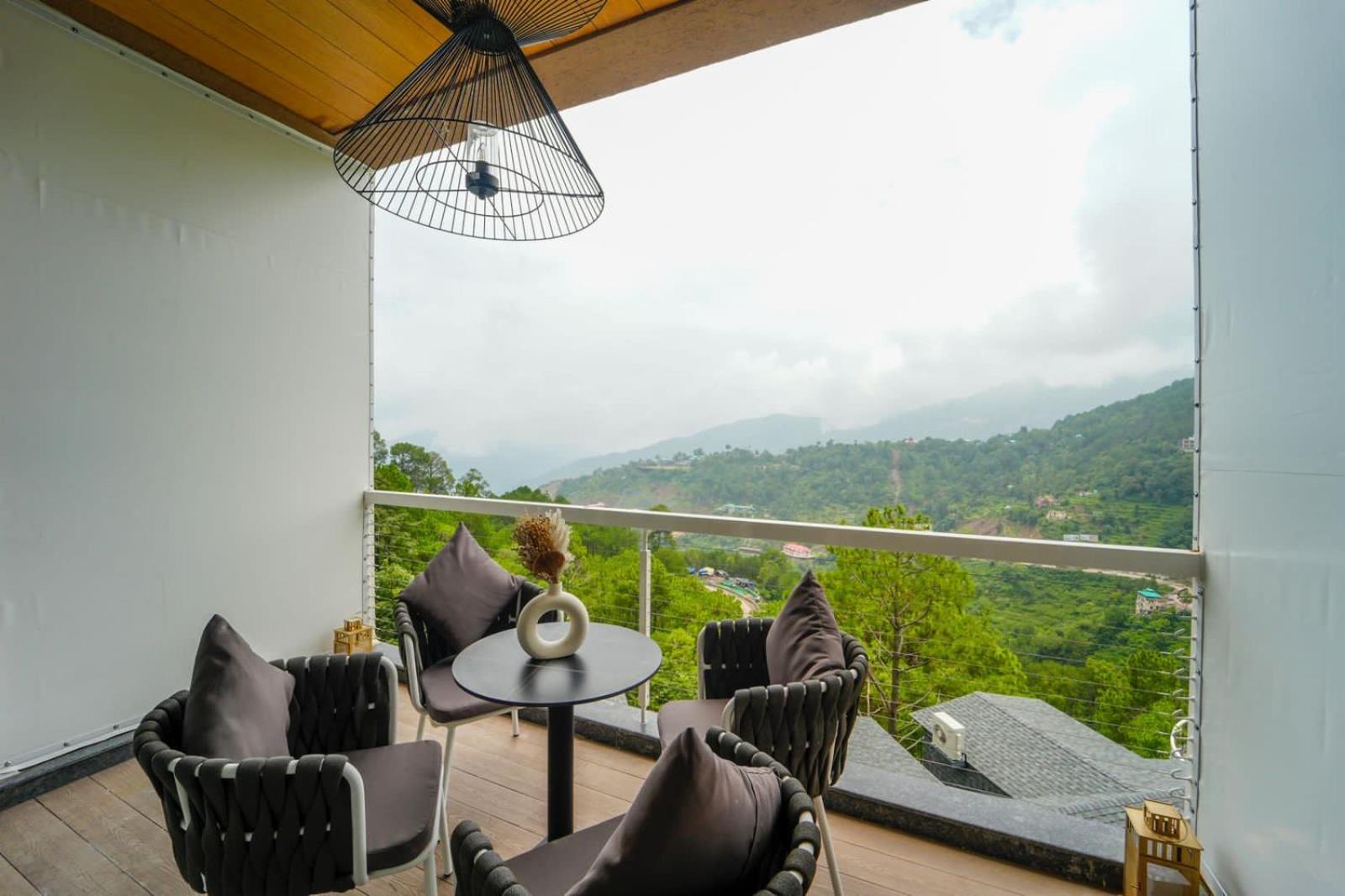 Anantam Resort & Spa Kasauli Bagian luar foto